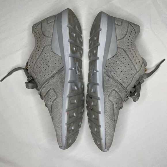 UGG Women's Tye Casual Leather Sneakers Size 6 Gray Treadlite S/N 1016674 - Picture 4 of 8